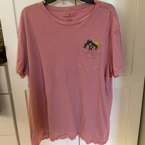 American Eagle men’s pink shirt